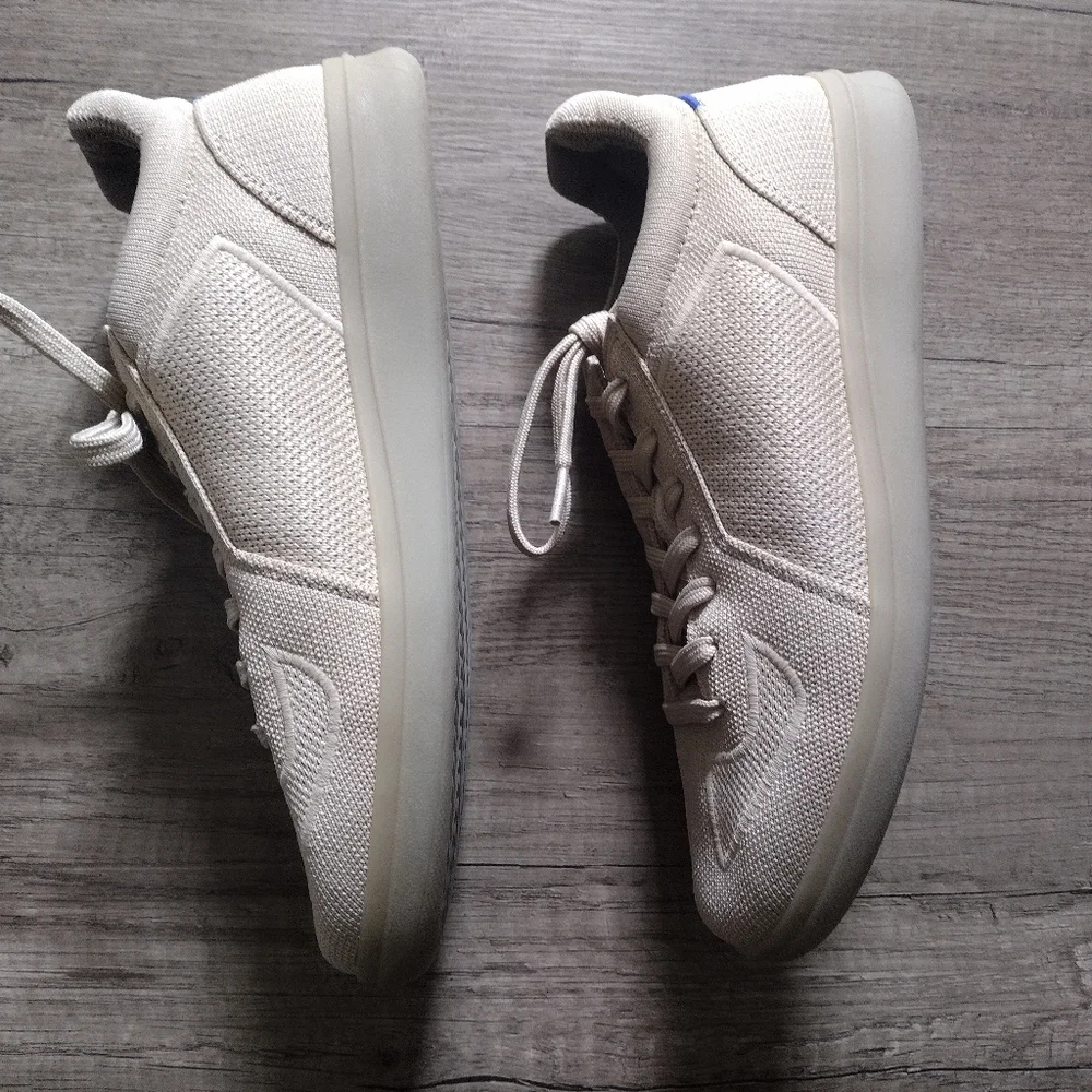 Rothy’s The RS01 Sneaker in Wheat Men’s Size 8 EUC